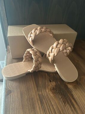 Women’s  braided woven leather strap square open toe sandals slides mules size 9
